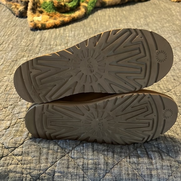 Ugg boots - Picture 5 of 9